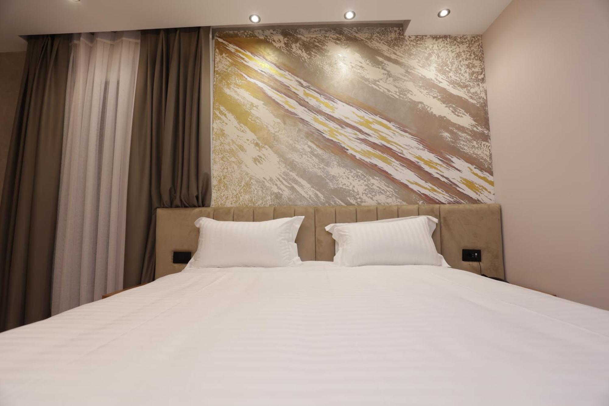 Residence Inn Hotel ティラナ エクステリア 写真