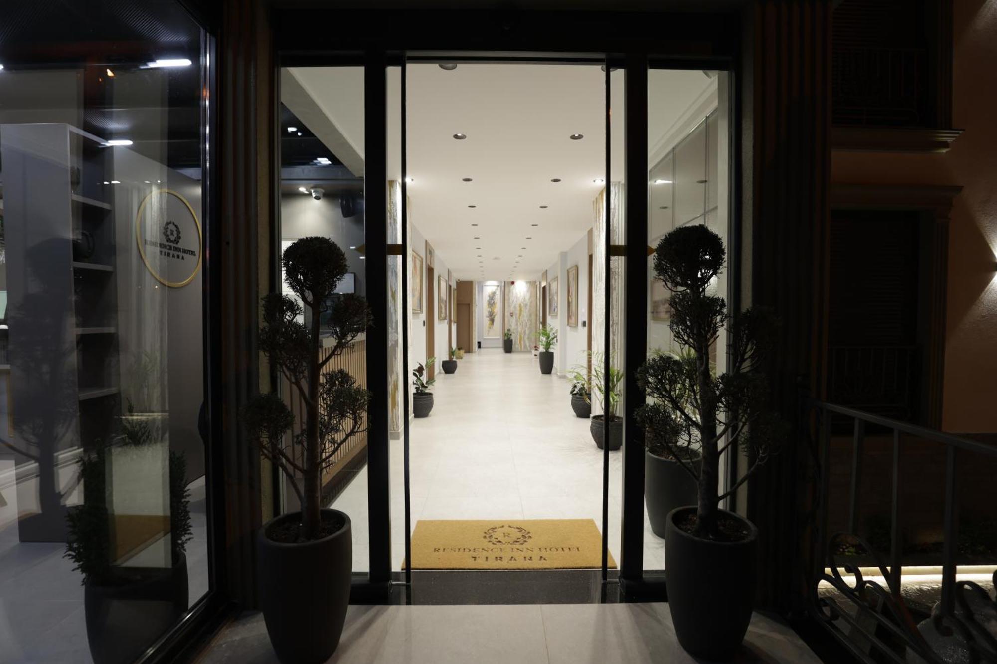 Residence Inn Hotel ティラナ エクステリア 写真