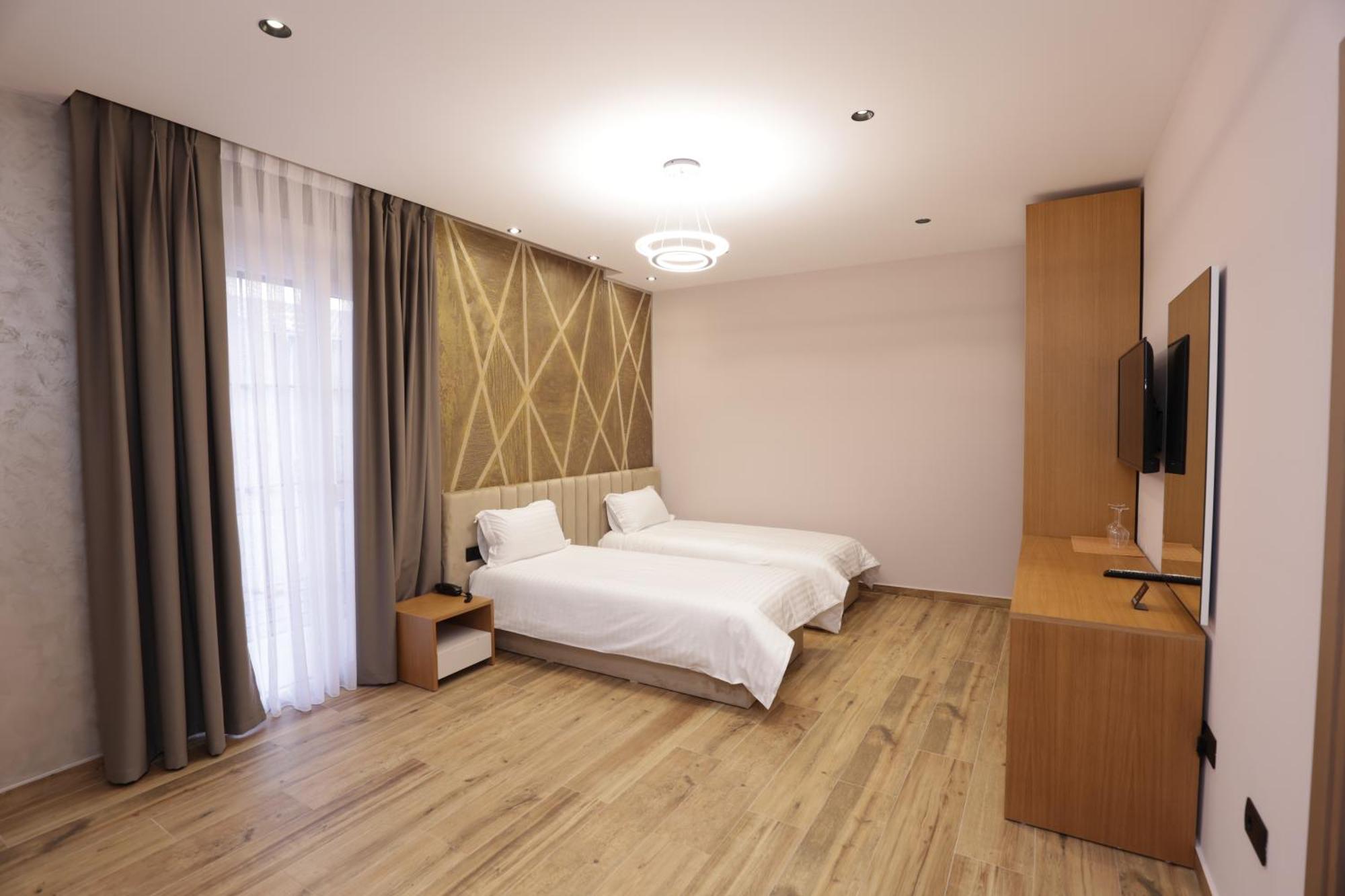 Residence Inn Hotel ティラナ エクステリア 写真